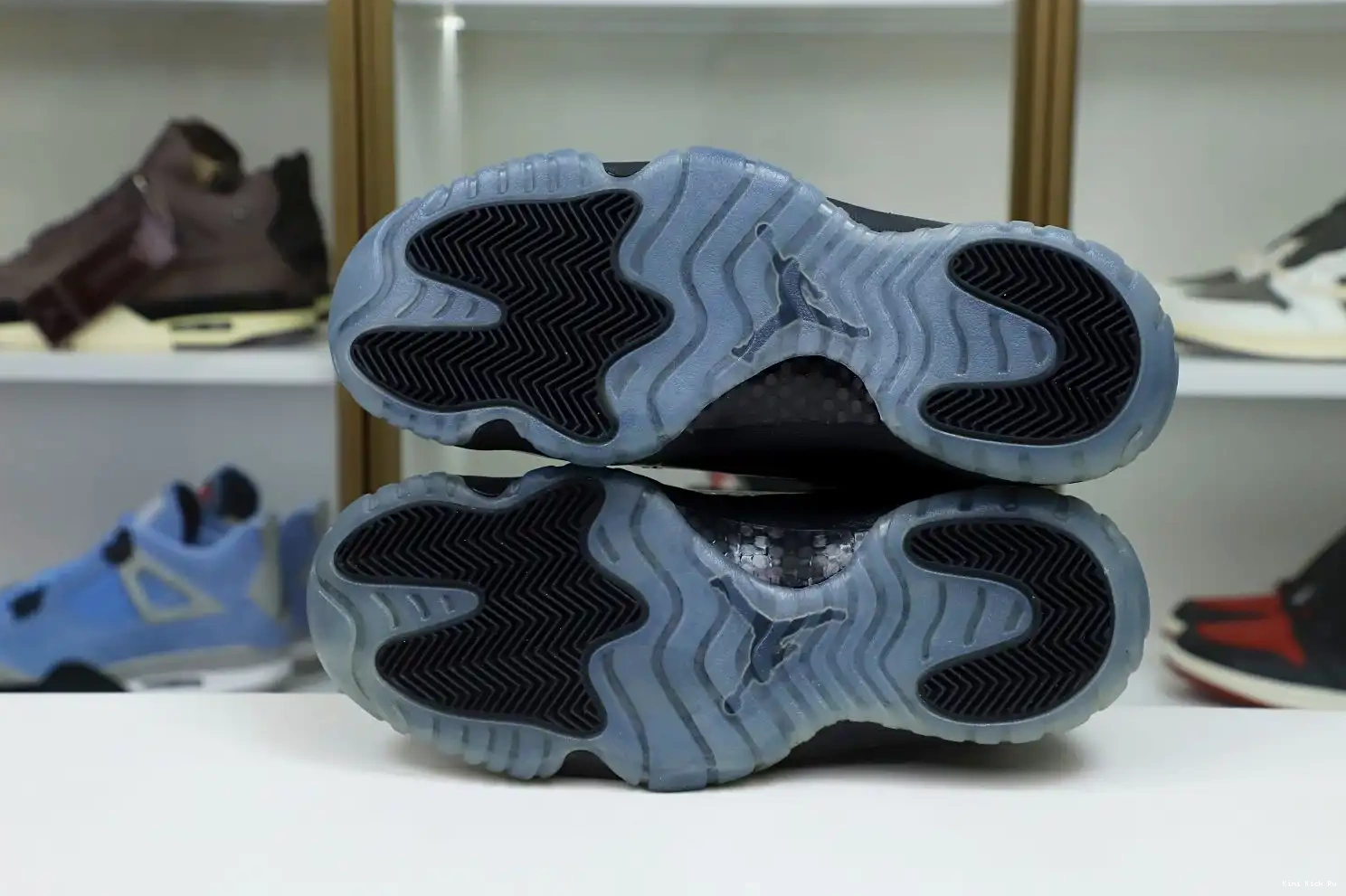 JORDAN RETRO GOWN' Kimikick AND AIR 'CAP 11 0524
